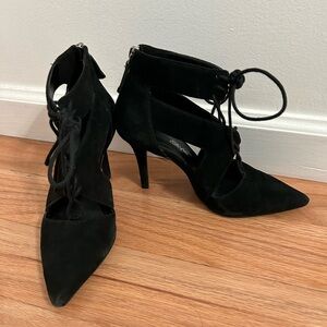 Nine West lace up booties in black